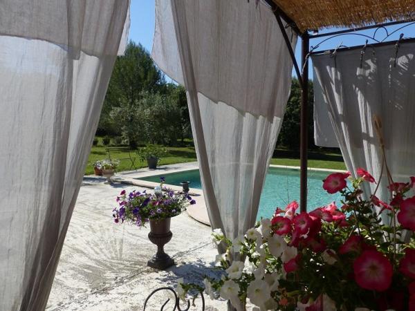 Les Anges Villa LʼIsle-sur-la-Sorgue Exterior foto